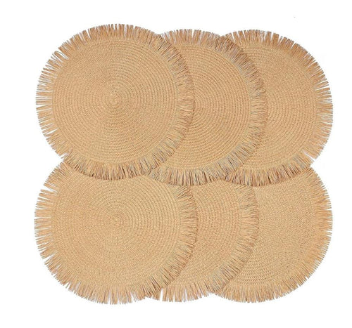 18 manteles individuales para recibirlos en la casa y compartir los alimentos.